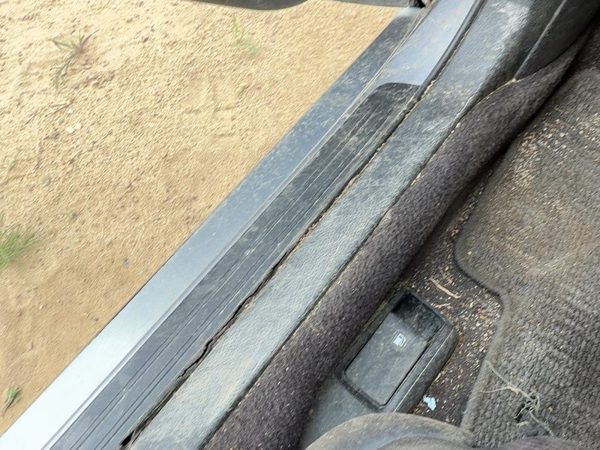 2005-2009 Subaru Legacy Outback Driver Left Lower Kick Trim Panel Oem Black — photo 2