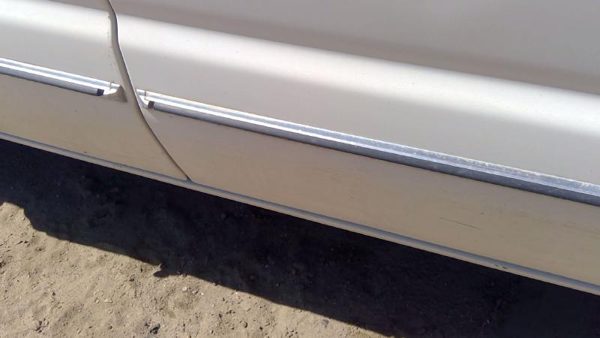 93-04 Van E150 Passenger Right Rear Moulding From Forward Door Back Trim Strip — photo 10