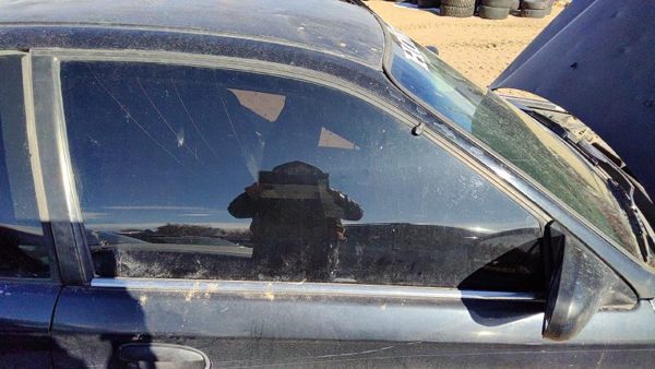 1996-2000 Honda Civic Passenger Right Front Side Window Door Glass Coupe Oem — photo 2