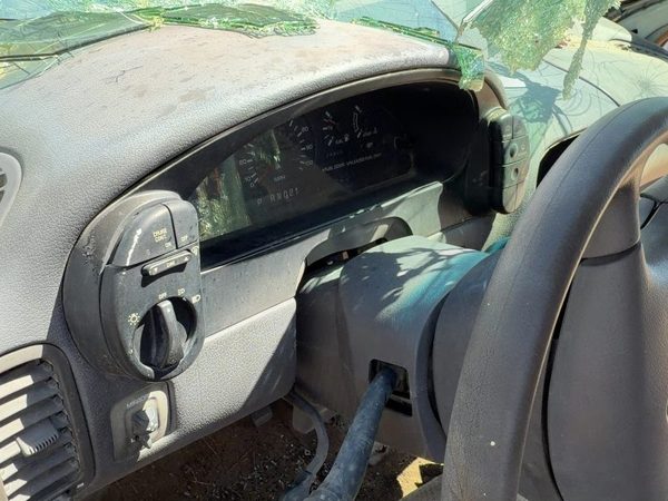 96-98 Mercury Villager Trim Bezel Around Speedometer Oem Dash Surround Panel Tan — photo 2
