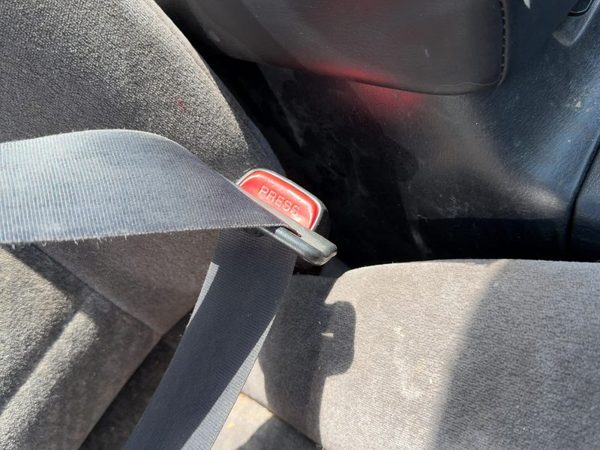 1998 Nissan Maxima Passenger Right Front Seat Belt Buckle Receiver Oem Black — photo 5