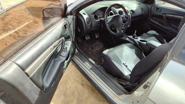 2004 Mitsubishi Eclipse — vehicle photo 5