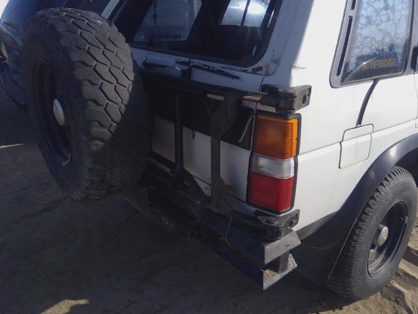 1995 Nissan Pathfinder Spare Tire Carrier Assembly Oem Wheel Rack — photo 2