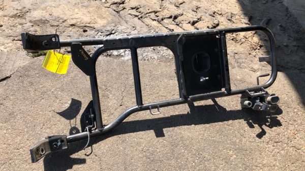 1995 Nissan Pathfinder Spare Tire Carrier Assembly Oem Wheel Rack — photo 8