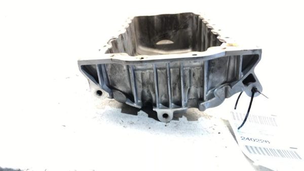 1999-2006 Vw Jetta Engine Oil Pan With Good Drain Plug Oem 2.0L 038103601Na — photo 4