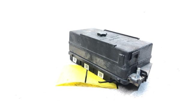 1997 Buick Park Avenue Engine Fuse Box Power Panel Oem 3.8L Supercharged — photo 2