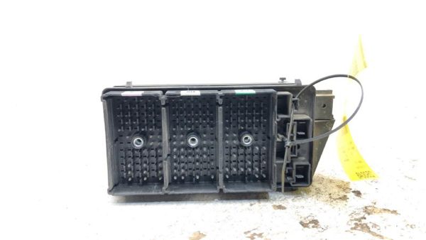 1997 Buick Park Avenue Engine Fuse Box Power Panel Oem 3.8L Supercharged — photo 8