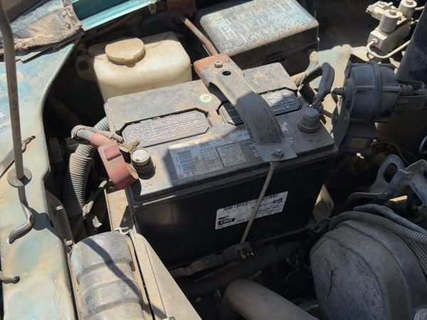1993-1997 Isuzu Rodeo Complete Battery Box Mount Tray With Hold Down Oem — photo 3