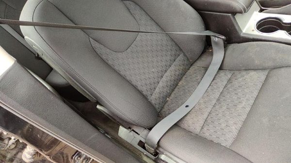 2010 Ford Fusion Passenger Right Front Seat Belt Retractor Oem Shoulder Black Dw — photo 1