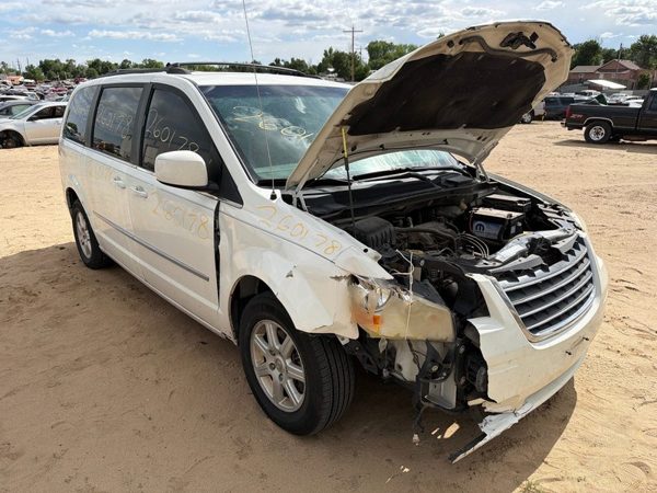 2010 Chrysler Town — vehicle photo 7