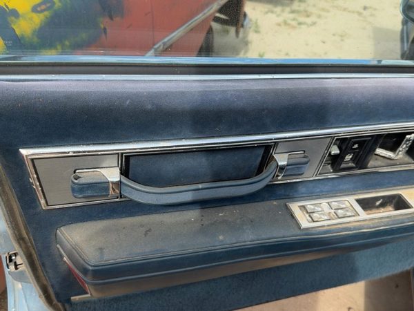 1986-1991 Olds 88 Driver Left Front Door Trim Panel With Master Switch Blue — photo 7
