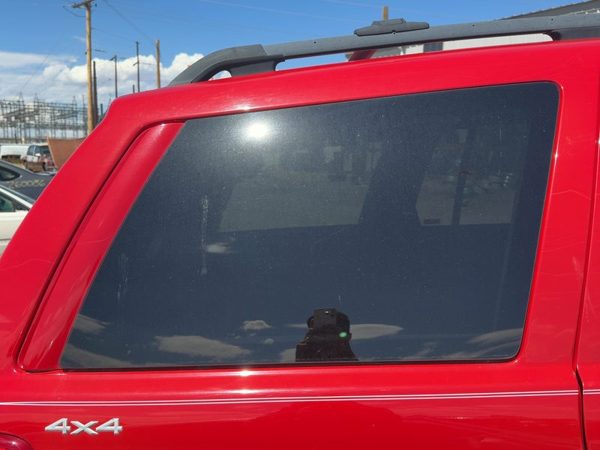 99-04 Grand Cherokee Passenger Right Rear Quarter Glass Back Side Window Oem — photo 2