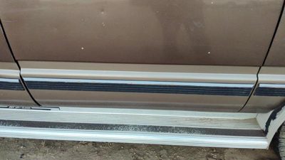 1992-1999 Chevy Suburban Driver Left Rear Moulding From Door Oem Back Trim Strip