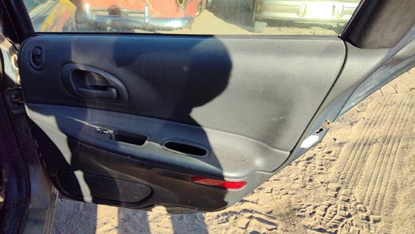 02-03 Intrepid Passenger Right Rear Door Trim Panel With Switches Back Black — photo 1
