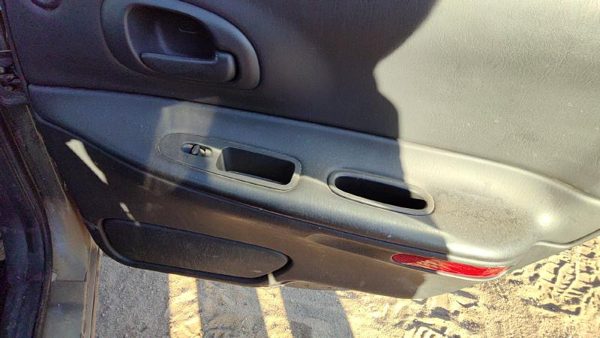 02-03 Intrepid Passenger Right Rear Door Trim Panel With Switches Back Black — photo 6