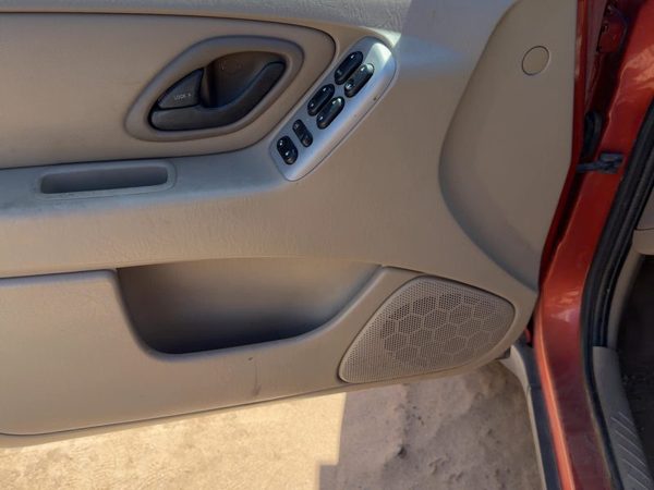 05-06 Escape Driver Left Front Door Trim Panel With Master Switch Pebble Tan Ah — photo 8