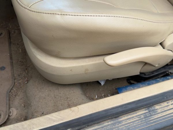 2003-2010 Vw Beetle Convertible Driver Left Side Seat Trim Panel Oem Tan — photo 3
