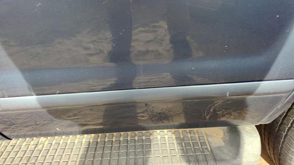 03-05 Ford Explorer Driver Left Rear Moulding From Door Back Trim Strip Blue Ld — photo 3