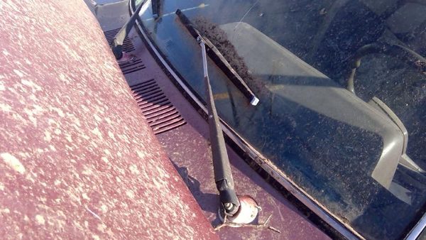 1985-1987 Isuzu Pup Pickup Driver Left Windshield Wiper Arm Oem Blade Lever — photo 2
