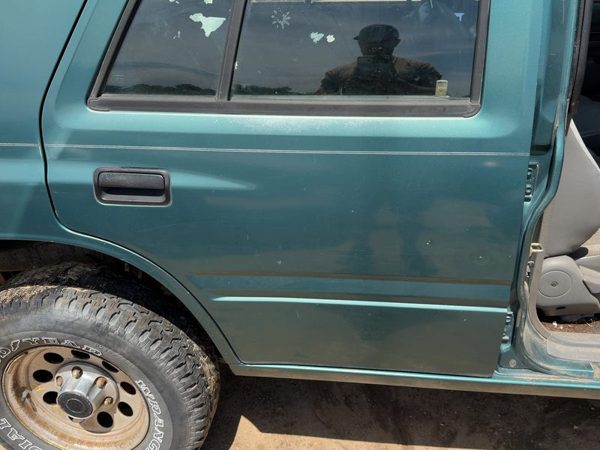 1995 Isuzu Rodeo Rear Door RH Green 732 — photo 3