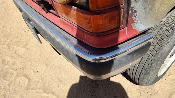 1989-1990 Ford Bronco 2 Trim Strip Between Bumper And Grille Oem Red F0Tz8200C — photo 8