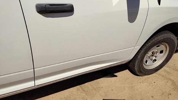 2016 Ram 1500 Front Door RH White PW7 — photo 6