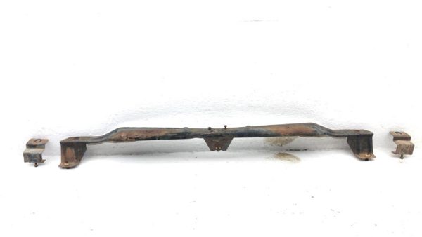 84-91 Jeep Grand Wagoneer Upper Grille Mount Bracket Oem — photo 1