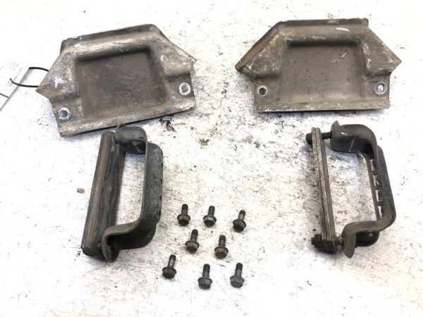 1986 Chevrolet Corvette Leaf Spring Front Chevy C4 Complete Set Of Mounting — photo 1