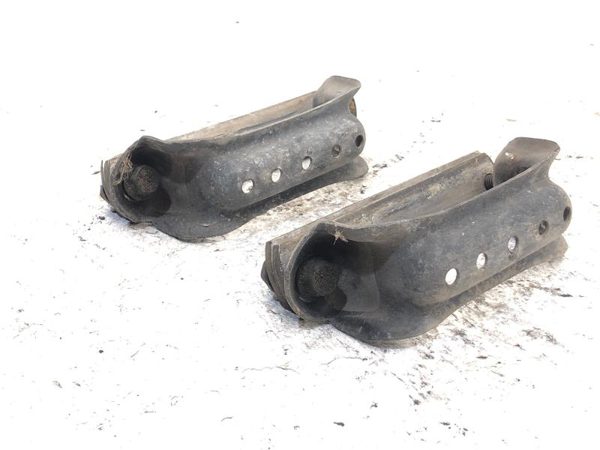 1986 Chevrolet Corvette Leaf Spring Front Chevy C4 Complete Set Of Mounting — photo 3