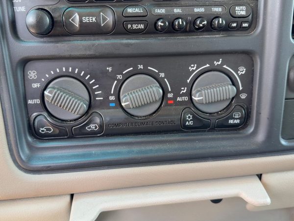 00-02 Chevy Suburban Automatic Temperature Control Module In Dash Heater Ac Oem — photo 1