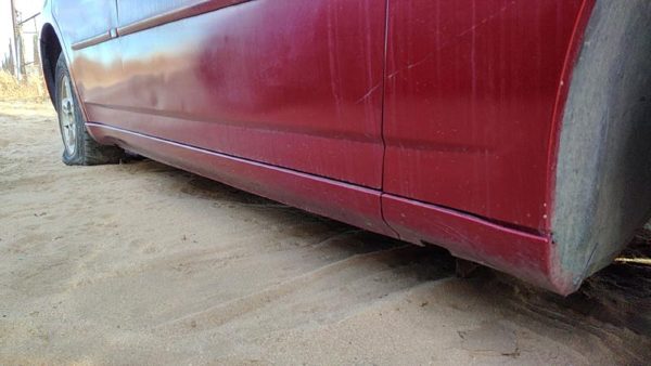 2006-2010 Dodge Charger Passenger Right Lower Rocker Panel Moulding Side Skirt — photo 1