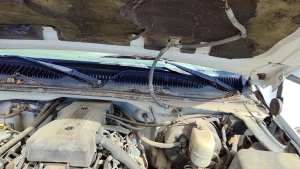 1999-2006 Chevy Silverado 1500 Windshield Wiper Cowl Vent Trim Panel Oem Cover — photo 4