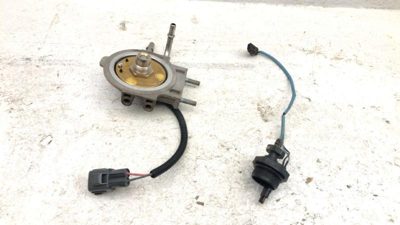 13-18 Dodge Ram 4500 6.7L Cummins Diesel Fuel Filter Water Separator Housing Oem