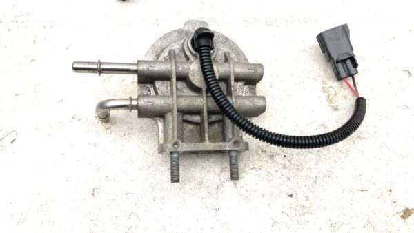 13-18 Dodge Ram 4500 6.7L Cummins Diesel Fuel Filter Water Separator Housing Oem — photo 6