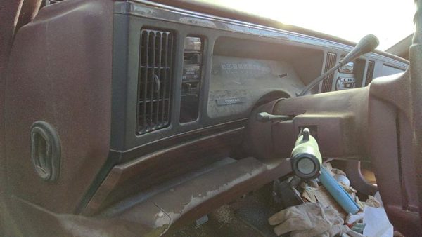 1996-1999 Buick Lesabre Trim Bezel Around Speedometer Oem Dash Surround Panel — photo 3