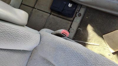 2005-2007 Dodge Caravan Passenger Right Front Seat Belt Buckle Receiver Khaki J1