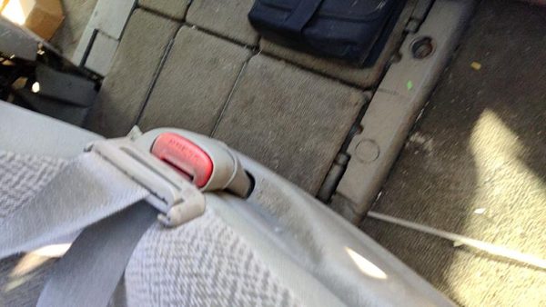 2005-2007 Dodge Caravan Passenger Right Front Seat Belt Buckle Receiver Khaki J1 — photo 4