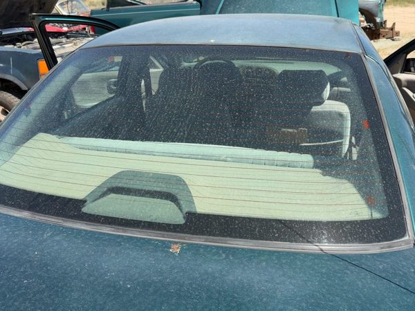95-01 Chevy Lumina 4 Door Sedan Heated Back Glass Rear Window OEM 10165836 — photo 1