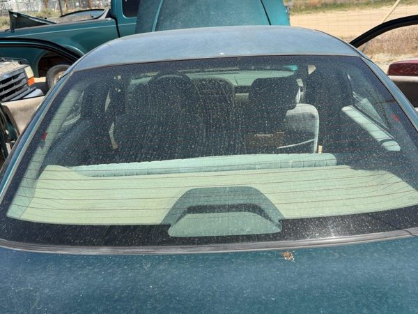 95-01 Chevy Lumina 4 Door Sedan Heated Back Glass Rear Window OEM 10165836 — photo 3