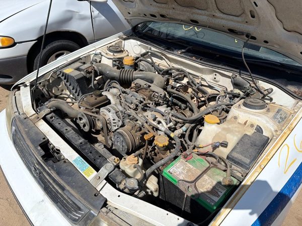 1994 Subaru Legacy — vehicle photo 2