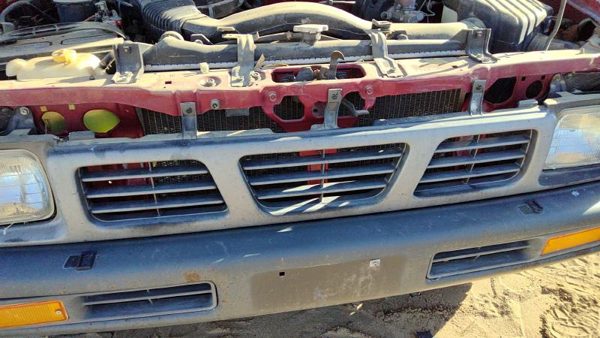 1993-1997 Nissan Hardbody Front Grille Assembly Oem Black 6231055G00 — photo 3