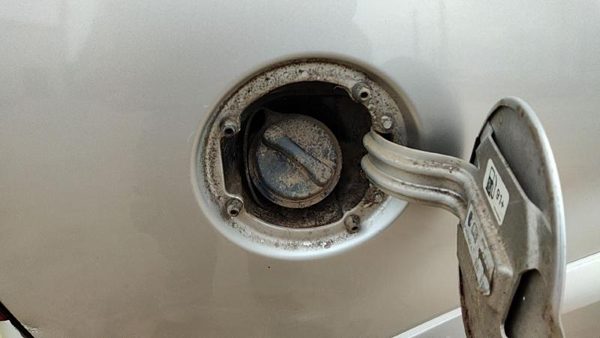 2003-2005 Lincoln Aviator Fuel Filler Neck Assembly With Gas Cap Oem 6L2z9034cb — photo 3