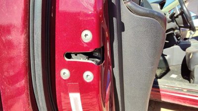 2008-2015 Nissan Rogue Driver Left Front Door Latch With Rods/cables Oem