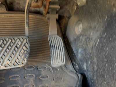 2014 Nissan Sentra Gas Pedal