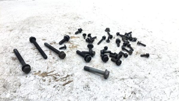 2005-2010 Chrysler 300 Set Of Bolts For Timing Cover Oem Factory Hardware 3.5L — photo 2