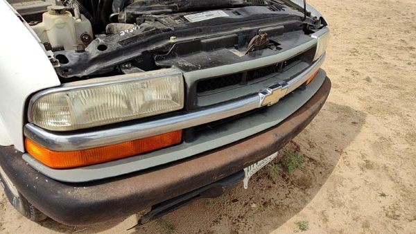1999 S10/s15/sonoma Truck Grille S10 Pickup White 50U — photo 1