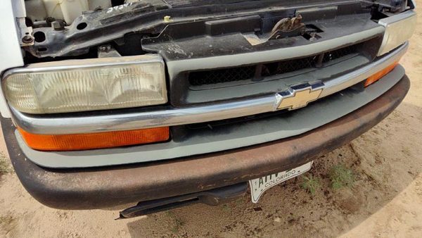 1999 S10/s15/sonoma Truck Grille S10 Pickup White 50U — photo 3