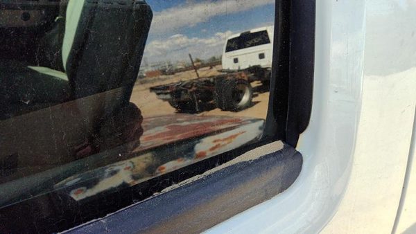 2002-2007 Jeep Liberty Driver Left Rear Vent Window Back Door Glass With Frame — photo 9