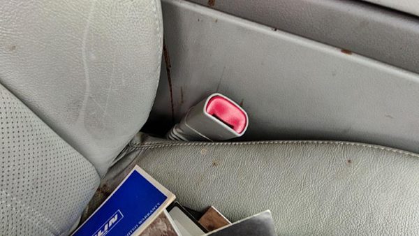 03-05 Lincoln Aviator Passenger Right Front Seat Belt Buckle Receiver Gray Bl — photo 2