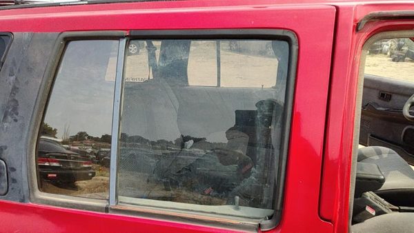 1990-1995 Nissan Pathfinder Passenger Right Rear Side Window Door Glass Oem Back — photo 4